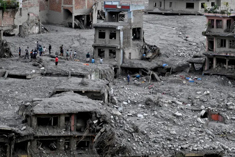 Frontera entre China y Nepal: el desastre ya deja más de 1,000 muertos