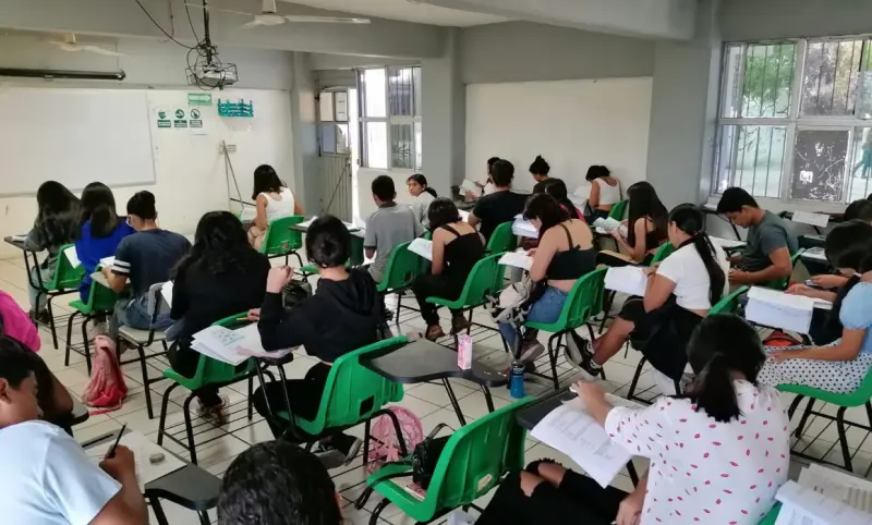 Reanudan clases presenciales en 30 municipios de Jalisco tras paso de Rachel