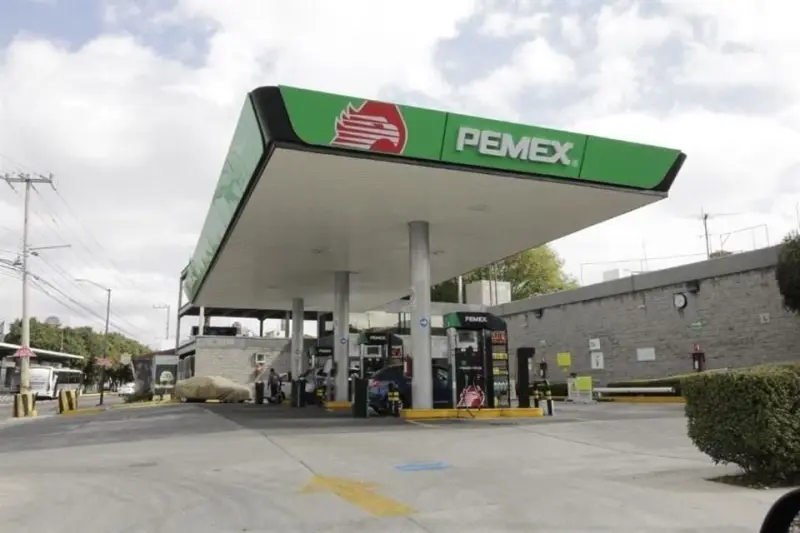 Frenan gasolinazo con golpe al erario