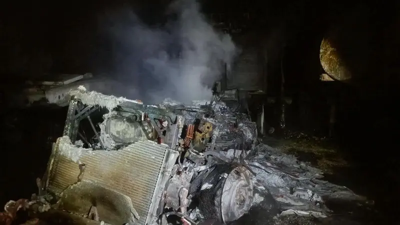 Incendio en instalaciones industriales causa daños en la Valladolid-Cancún