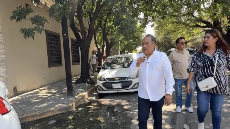 Mijes lleva su “Antitour” a Nuevo León para señalar problemas y buscar soluciones