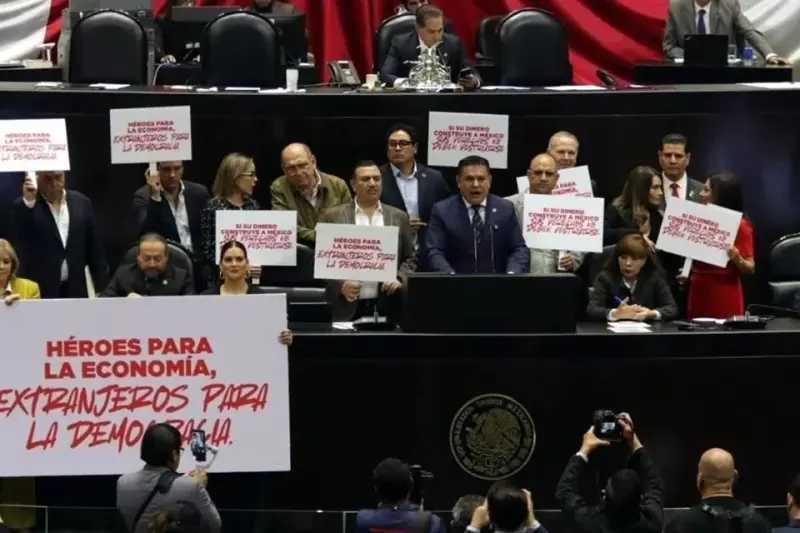 Avalan Diputados reforma contra doble nacionalidad