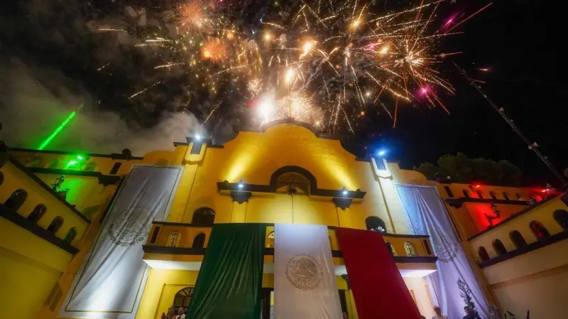 Garantizan transporte nocturno en Ramos Arizpe para la ceremonia del Grito
