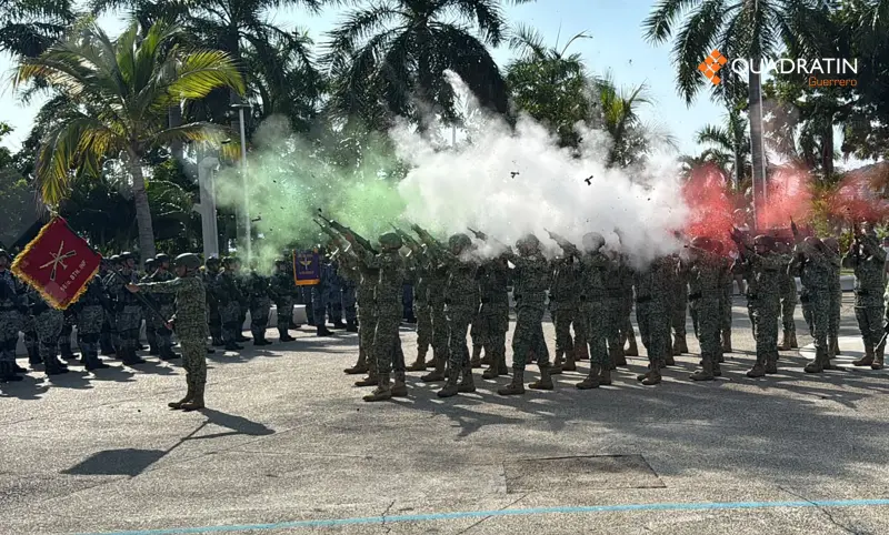 Conmemoran mandos militares en Acapulco a los Niños Héroes