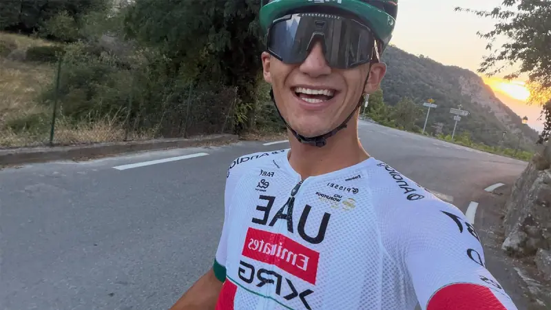 Legítimo aspirante al trono: Isaac del Toro va por el maillot arcoíris en el Mundial de Canadá