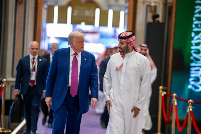 EE UU mueve ficha ante Irán y refuerza a Arabia Saudí con 4.300 millones en bombas