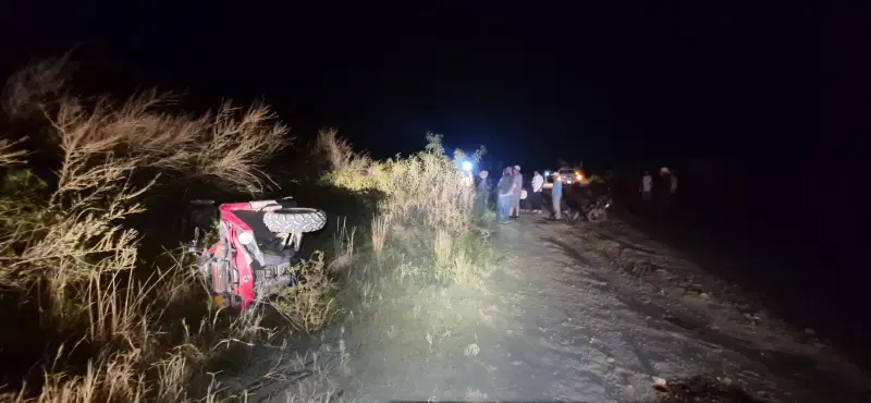 Muere hombre tras volcar su cuatrimoto en ejido de Ramos Arizpe