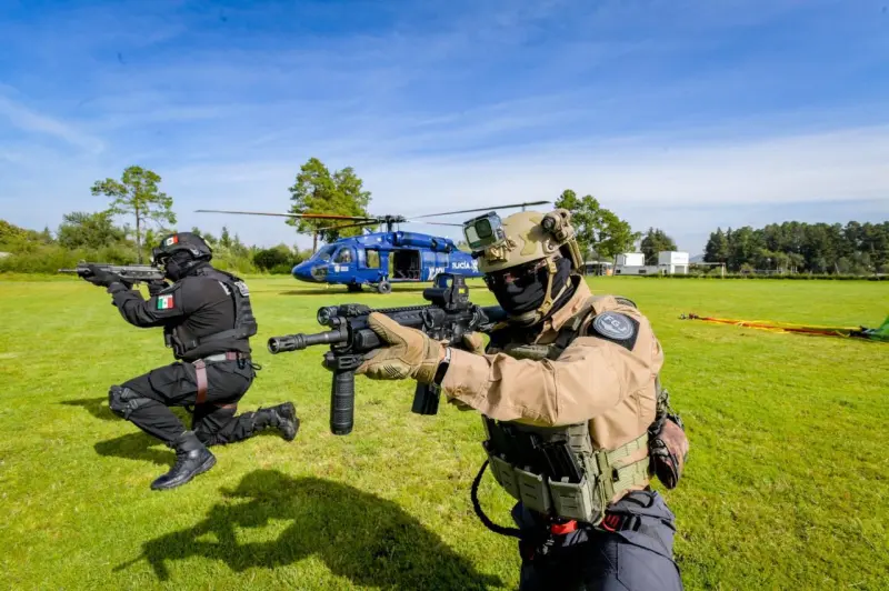 Refuerza SSEM seguridad en el Edomex con vuelos del Black Hawk