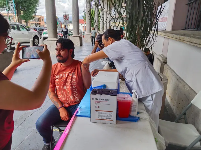En Xalapa, jornada intensiva de vacunación contra el sarampión