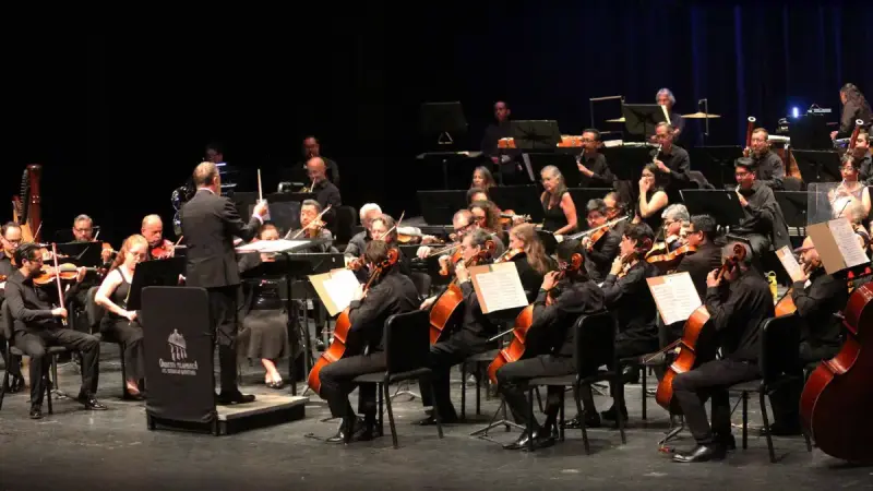 Invita la OFEQ al concierto Música en la Ciudad