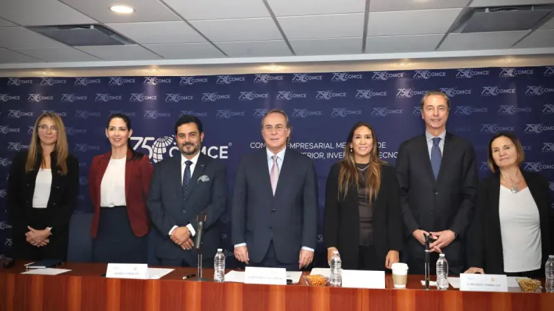 El Comce insta al gobierno de México a crear un plan para la producción de equipo de cómputo