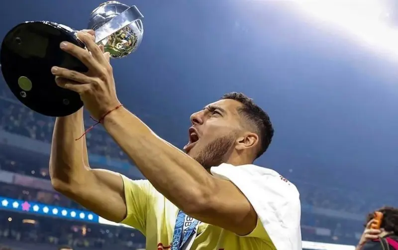 Sale Sebastián Cáceres del América y ficha con el Celta