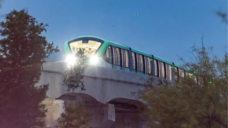 Destaca Samuel García avance de nuevas líneas del Metro; “valdrá la pena”