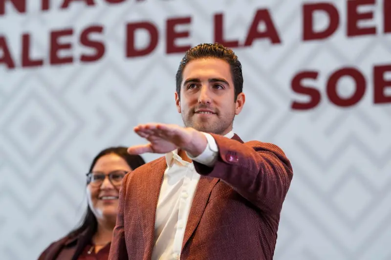Morena elige a Eugenio ‘Gino’ Segura como ‘corcholata’ en Quintana Roo