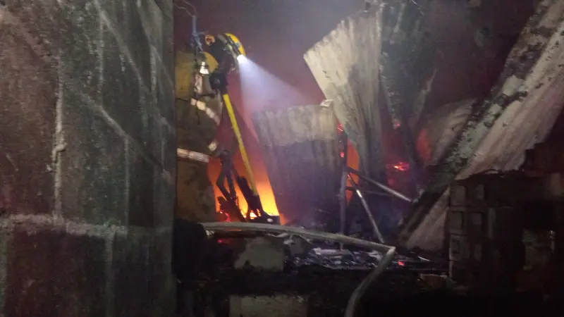 Incendio deja a 3 personas afectadas en Guadalupe