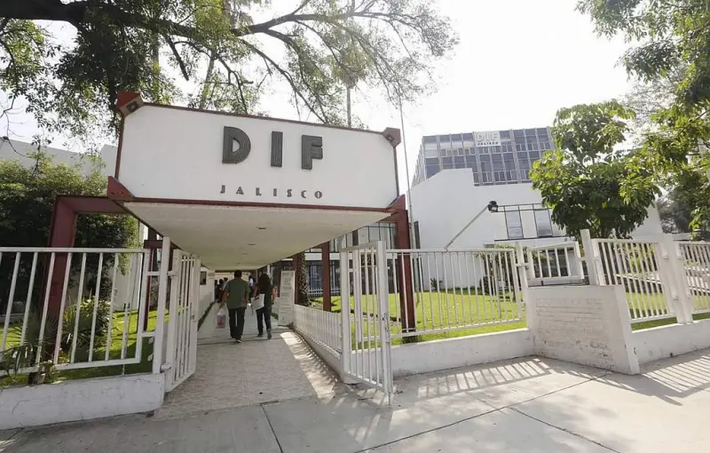 Denuncia DIF Jalisco a líder sindical tras difusión de videos con menor