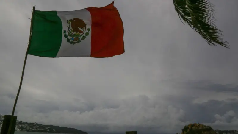 Huracán ‘Polo’ tocará tierra cerca de Guaymas como categoría 1; piden a población resguardarse
