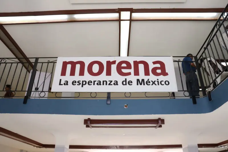 Publica Morena convocatoria para coordinadores de distritales federales.