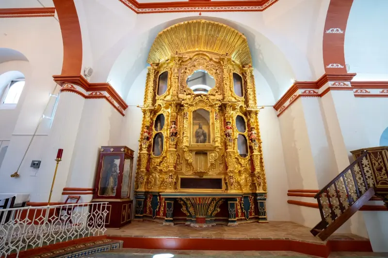 Entrega Salomón Jara restauración de templo en San Melchor Betaza