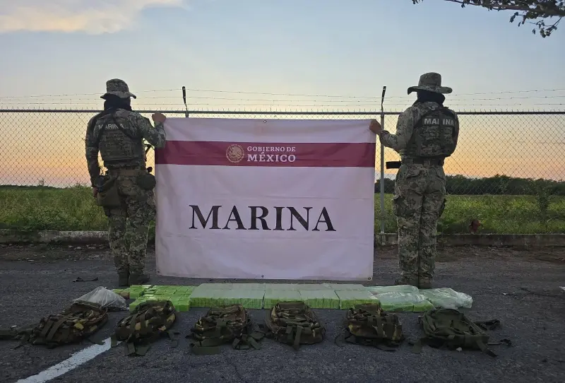 Marina asegura casi 8 mil cartuchos y tres antenas clandestinas en Escuinapa y Mazatlán