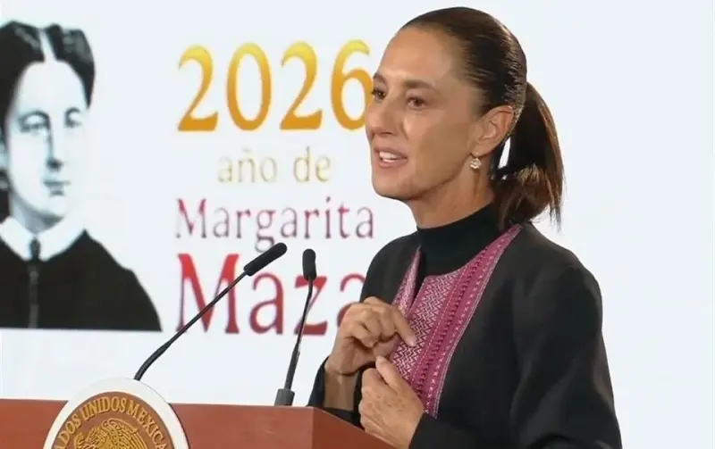 Asegura Sheinbaum que recicla su ropa