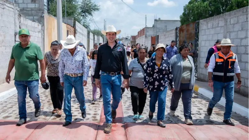 Rodrigo Monsalvo invierte casi 2 mil millones de pesos en 300 obras para El Marqués en dos años