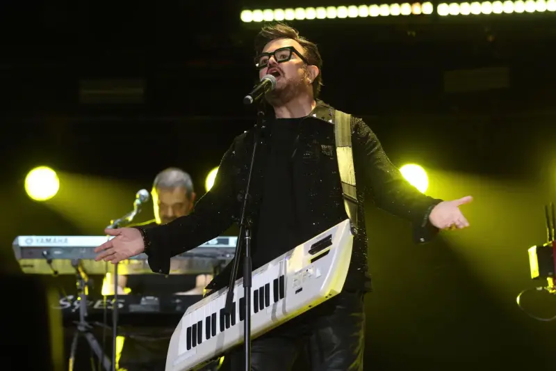 Aleks Syntek rompe el silencio tras polémica en concierto de CDMX