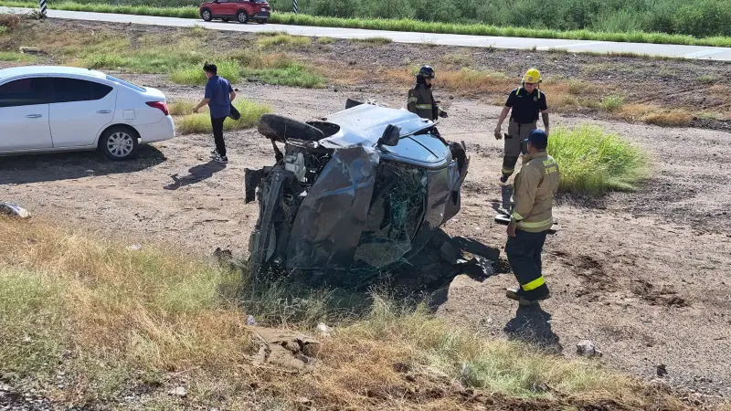 Accidente en carretera Hermosillo-Guaymas deja dos lesionados
