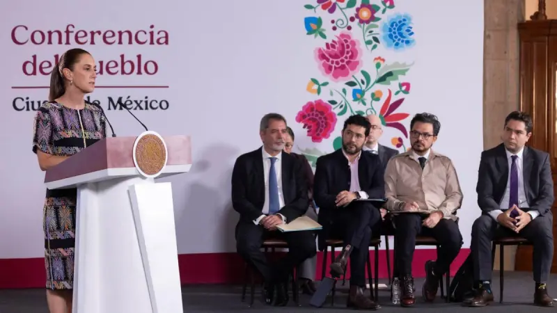La Presidenta Claudia Sheinbaum, anunció facilidades, beneficios en el pago de i...