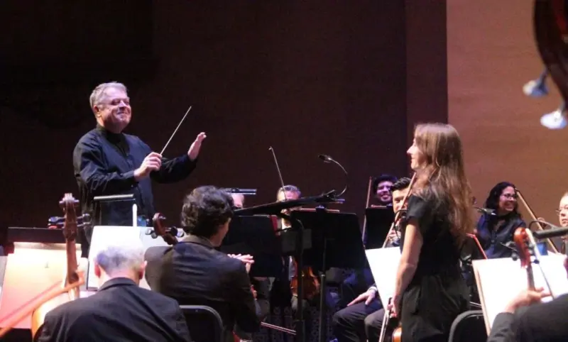 OFEQ prepara concierto con música de Prokófiev y Tchaikovski en el Teatro Metropolitano