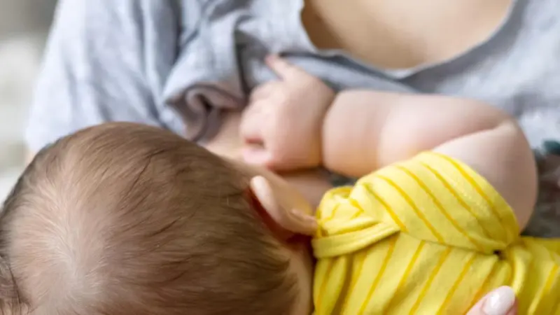 La leche materna puede reducir la resistencia a antibióticos