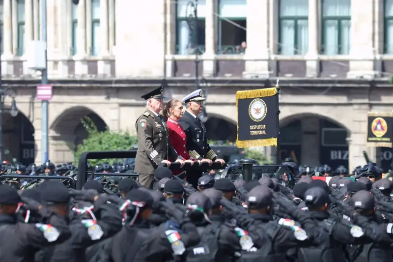 FOTOS: ¡Así se vivió el Desfile Militar en CDMX! Aviones y militares sorprenden al público