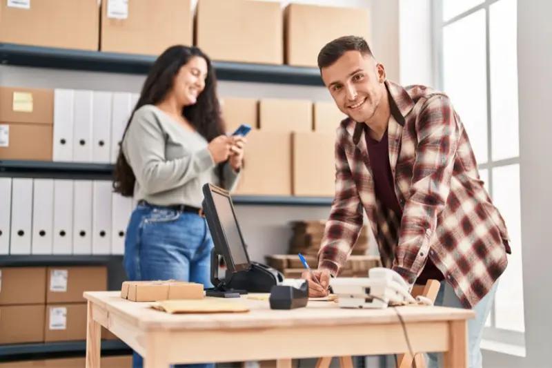 Vender por internet tiene un nuevo costo en México y los pequeños negocios ya están pensando en abandonar los marketplaces
