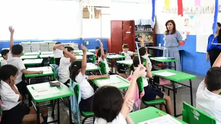 Prueba PISA reabre debate sobre Nueva Escuela Mexicana: difieren gobierno y especialistas por resultados