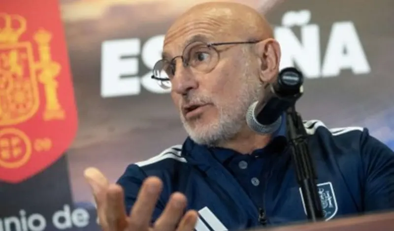 ¿Huijsen y Espí en la lista de España? Luis de la Fuente y la convocatoria de la que todos hablan