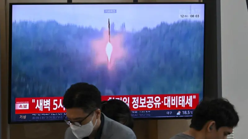Corea del Norte lanza misiles tras ejercicios navales de Seúl y Washington
