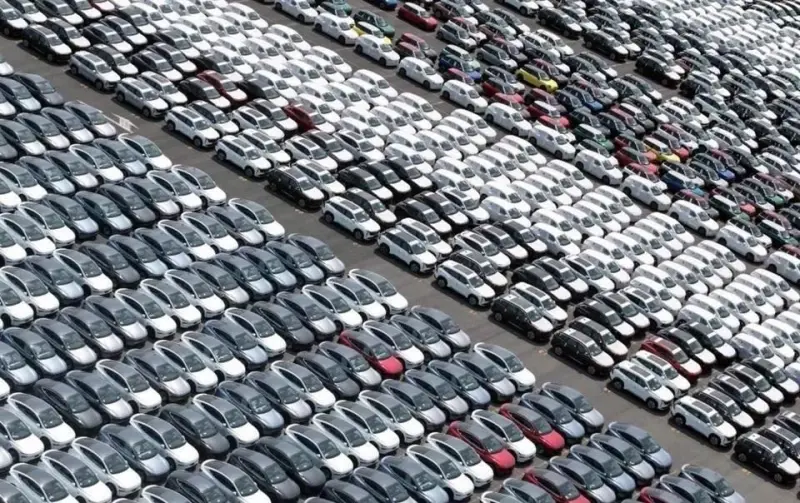 Pide automotrices de EU mantener fuera a autos chinos