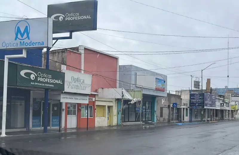 Comercios del Centro de Ciudad Obregón y Mercajeme cierran por el huracán Polo; Cajeme sigue en alerta Naranja
