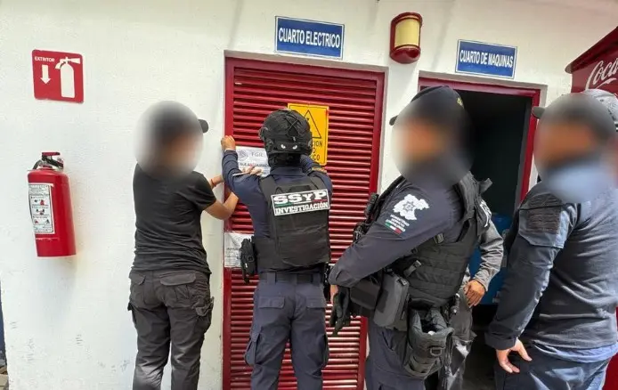 Catean gasolinera en León por posible suministro irregular de combustible