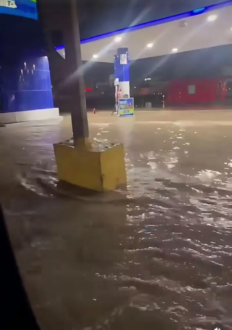 Reportan inundación en el área de Misiones, en Ciudad Juárez