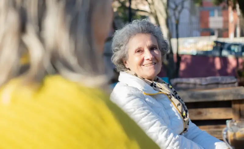Capacitan a mujeres mayores de 60 años para emprender
