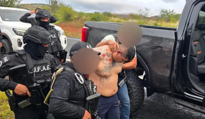 Recapturan a “El Fresa” horas después de escapar durante traslado en Oaxaca