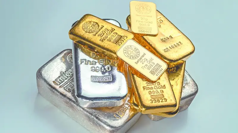 El oro alcanza máximo de una semana; plata, platino y paladio suben más de 2%