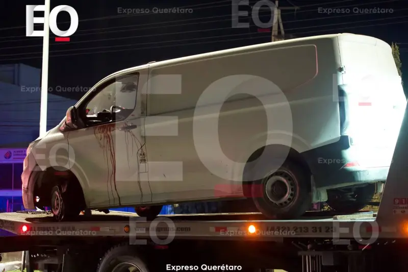 Investigan muerte de una persona dentro de una camioneta en carretera Tlacote