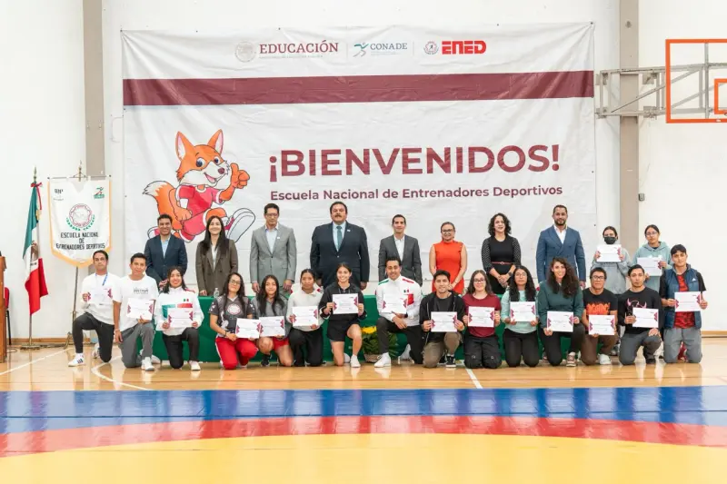 Escuela Nacional de Entrenadores Deportivos da la bienvenida a generación