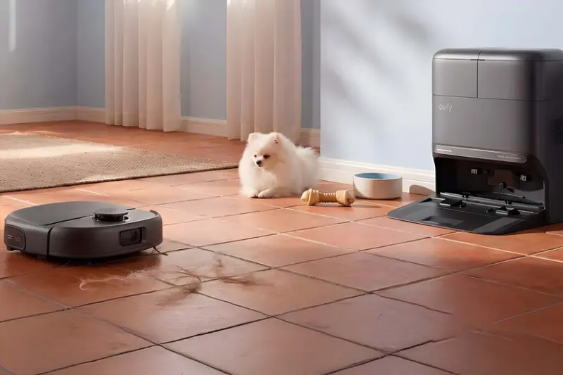 Si tienes animales en casa, esta aspiradora robot de Eufy aspira los pelos sin enredarse y friega con rodillo. Ya disponible en México