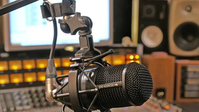 Radio y TV comercial podrán diferir hasta tres años el pago de concesiones