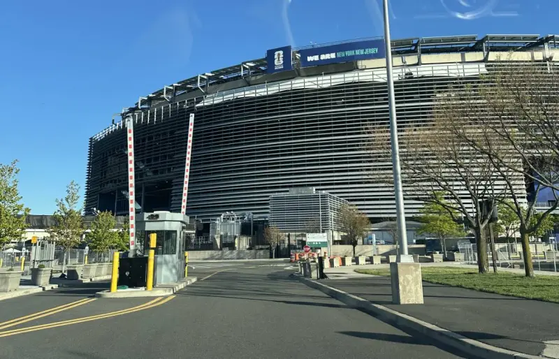 Inicia NJ Transit servicio para la temporada de NFL en el MetLife Stadium