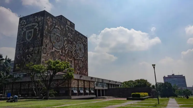 UNAM anuncia la convocatoria para la Universidad Abierta: Estas son las carreras que ofrece