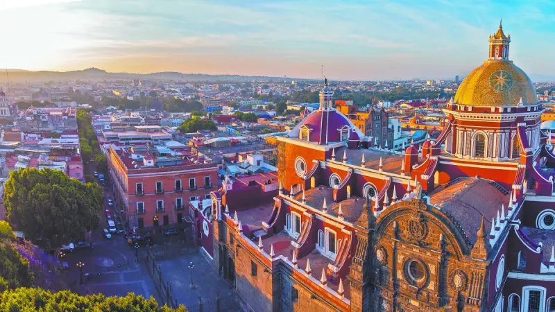 Hoteleros de Puebla rebasan pronóstico de ocupación en fechas patrias; llegan a 40%